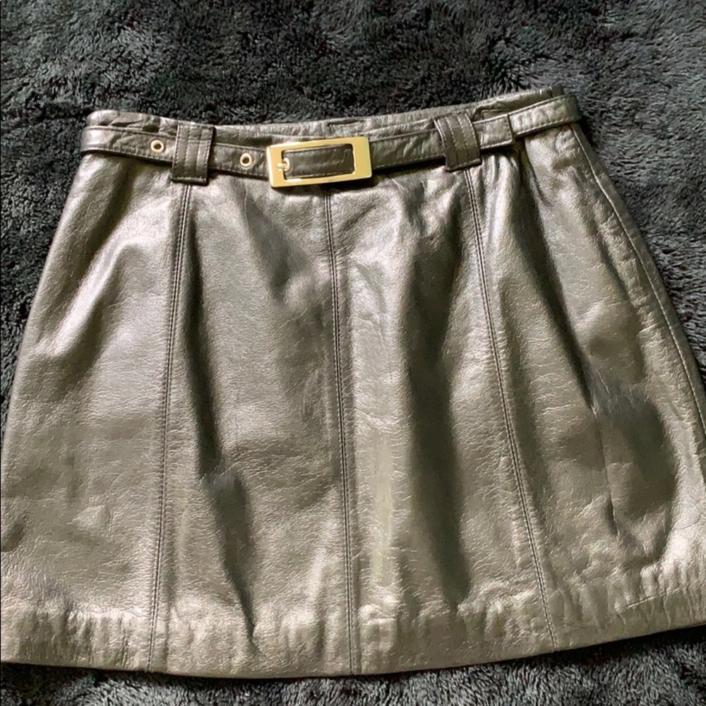 Wilsons Vintage Black Leather Maxima Size 6